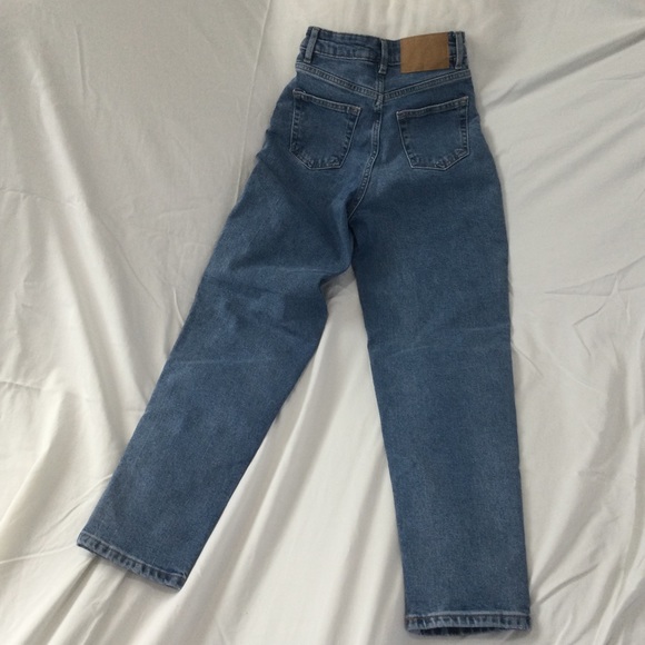 H&M Divided High Waisted Jeans - Picture 3 of 6